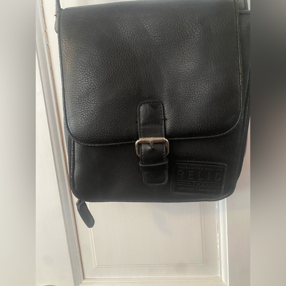 Relic Black Leather Messenger Bag